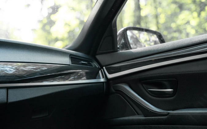 BMW Seria 5 cena 71900 przebieg: 203000, rok produkcji 2013 z Siedlce małe 301